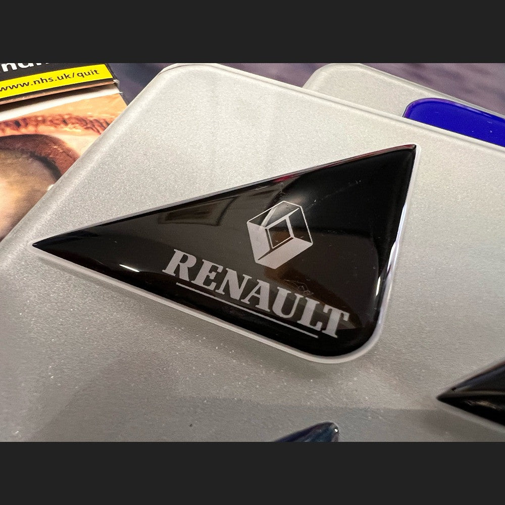 RENAULT