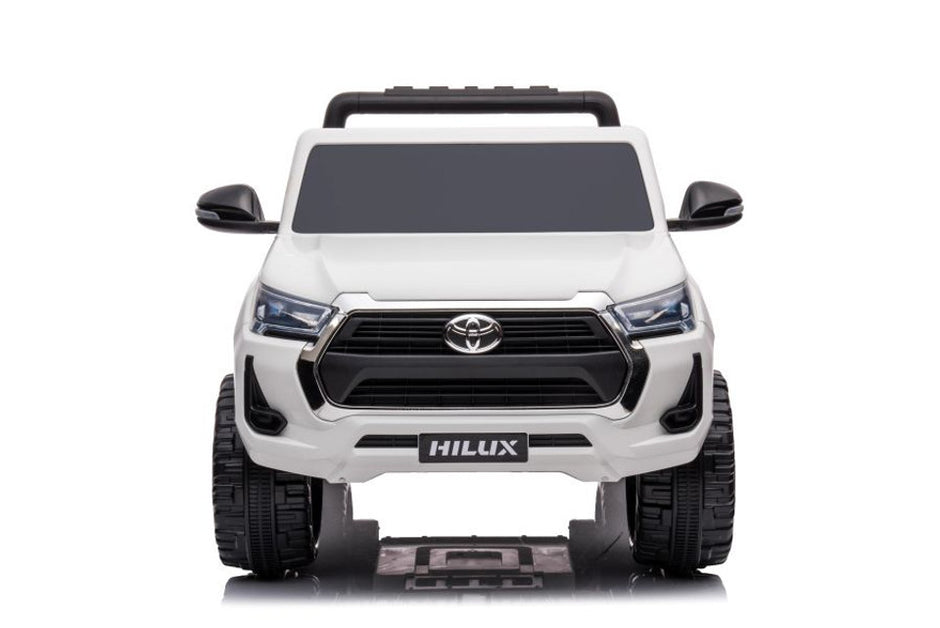 Toyota Hilux 12 V Licensed Electric Ride-On Jeep – White Adventure Edition (by Onyx Kids)