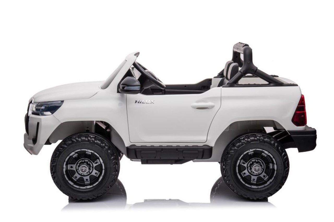 Toyota Hilux 12 V Licensed Electric Ride-On Jeep – White Adventure Edition (by Onyx Kids)